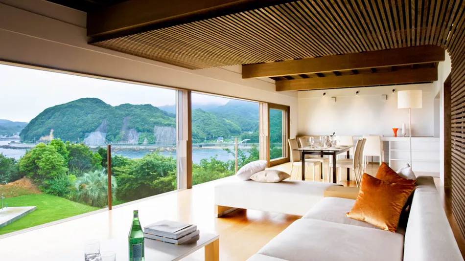 Hamabe's Cottage Silver Sea
