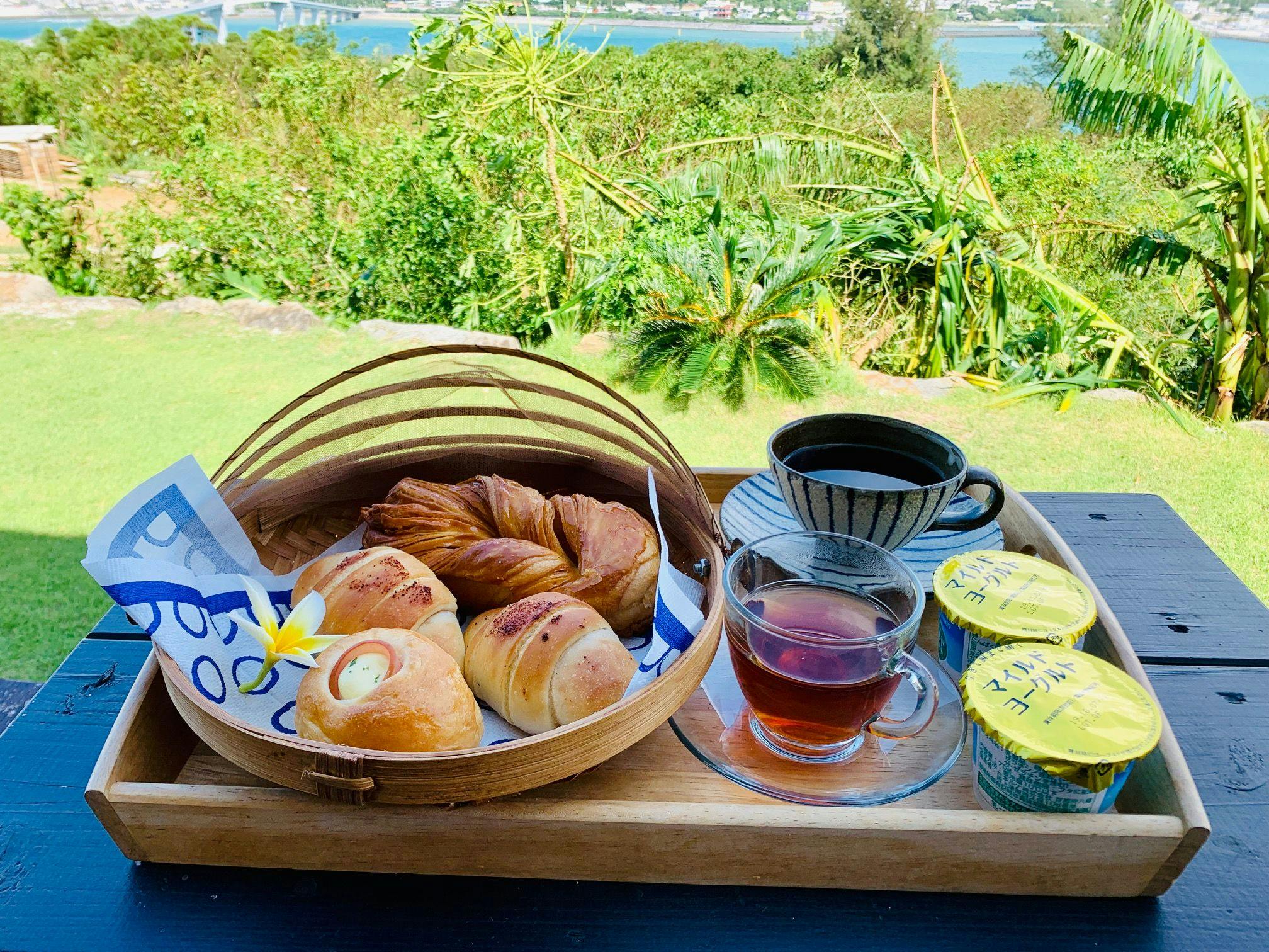 軽朝食（初日のみ）