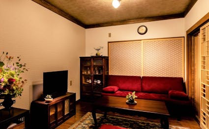 【素泊まり】ご家族やご友人と！京都の袋小路の奥に建つ一棟貸切の京町家で過ごす。