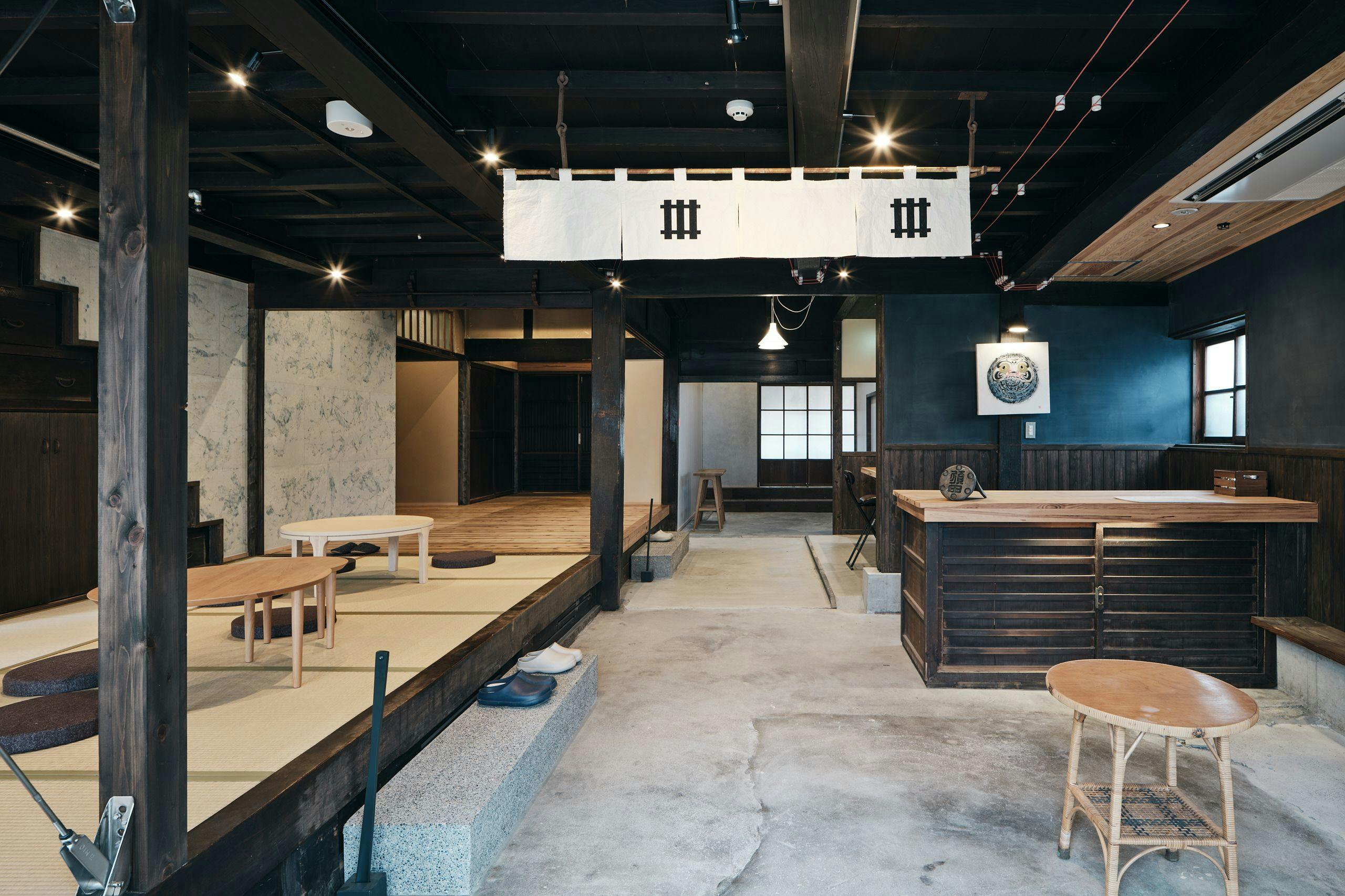 YAMASITI棟　ラウンジ