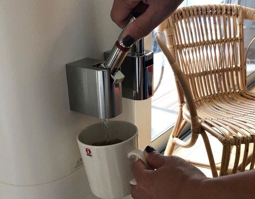 ウォーターサーバー設置しています