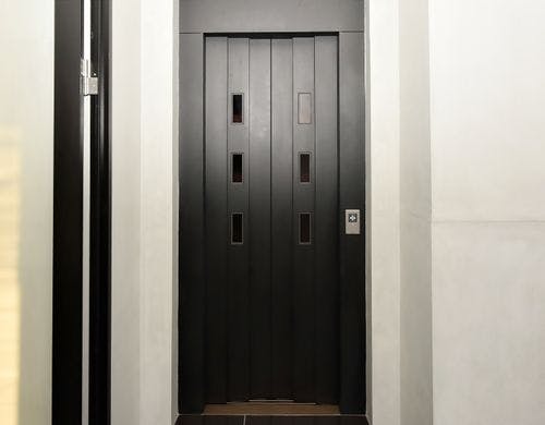 エレベータを完備しています。