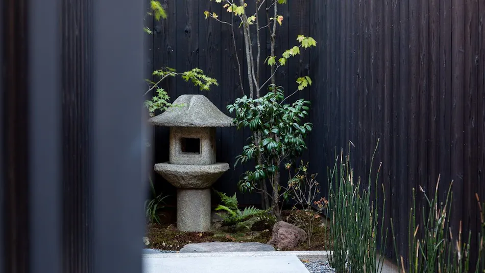 Kanade Kyotoekiminami