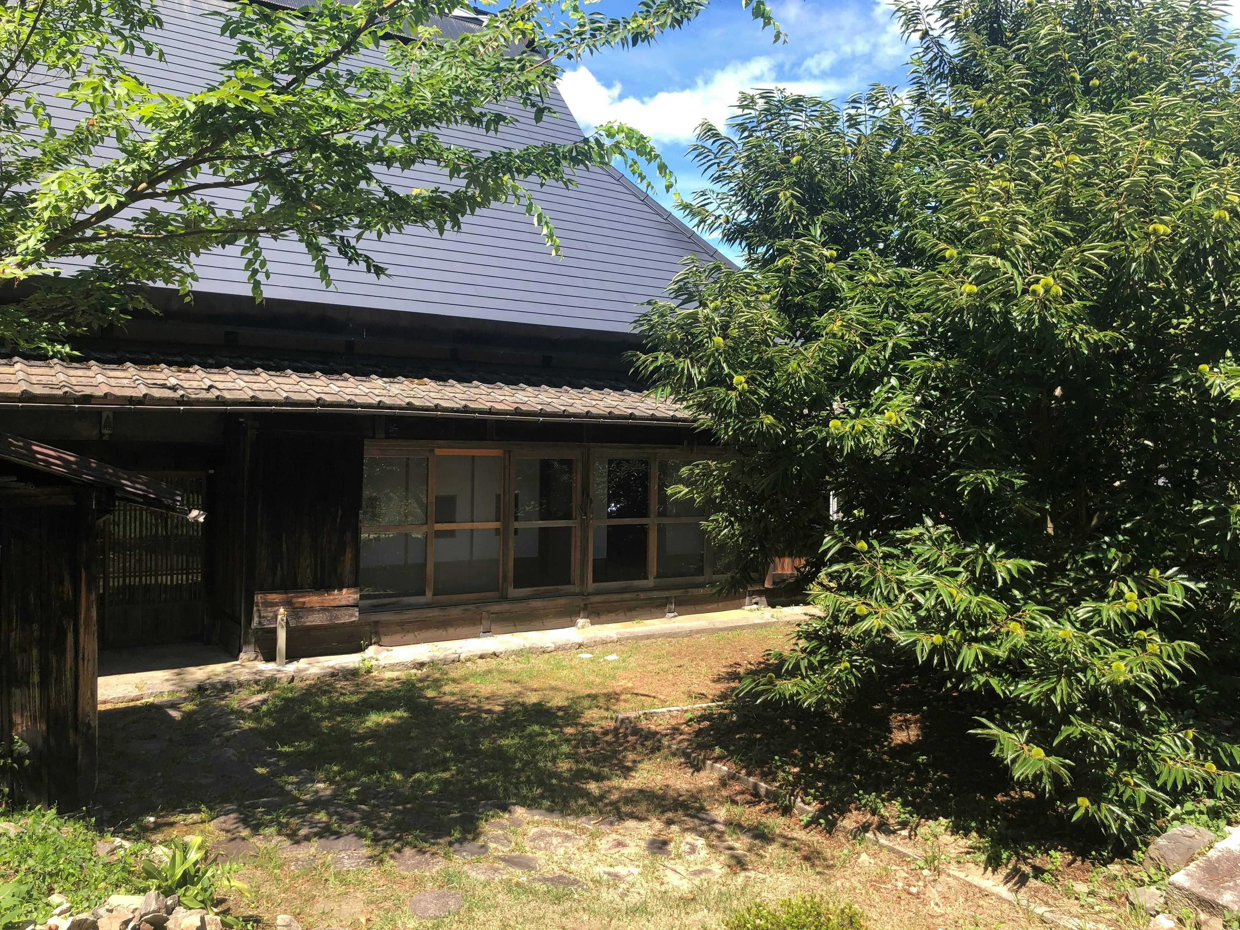 森の古民家　かろり