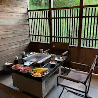 屋根付きバーベキュー場(※利用有料)