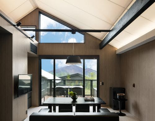 カシオペア｜リビングダイニング