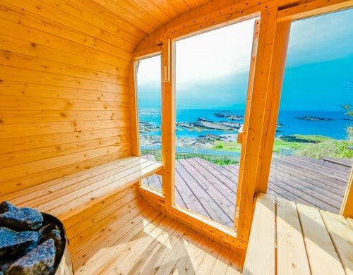 サウナの中から