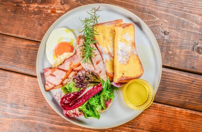 THE HOUSE FARM 的法式吐司