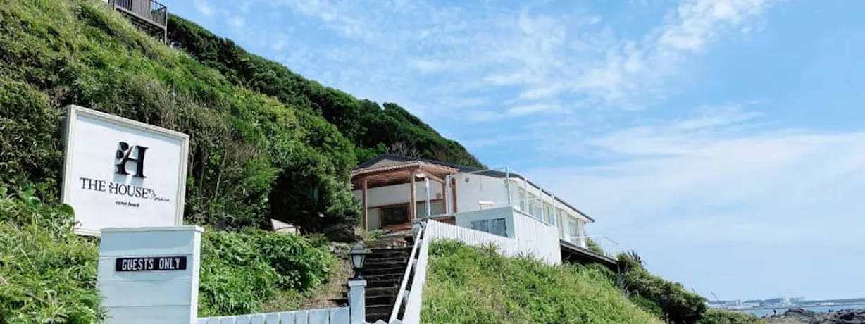 THE HOUSE Moroiso secret beach