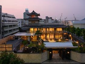 穴吹邸