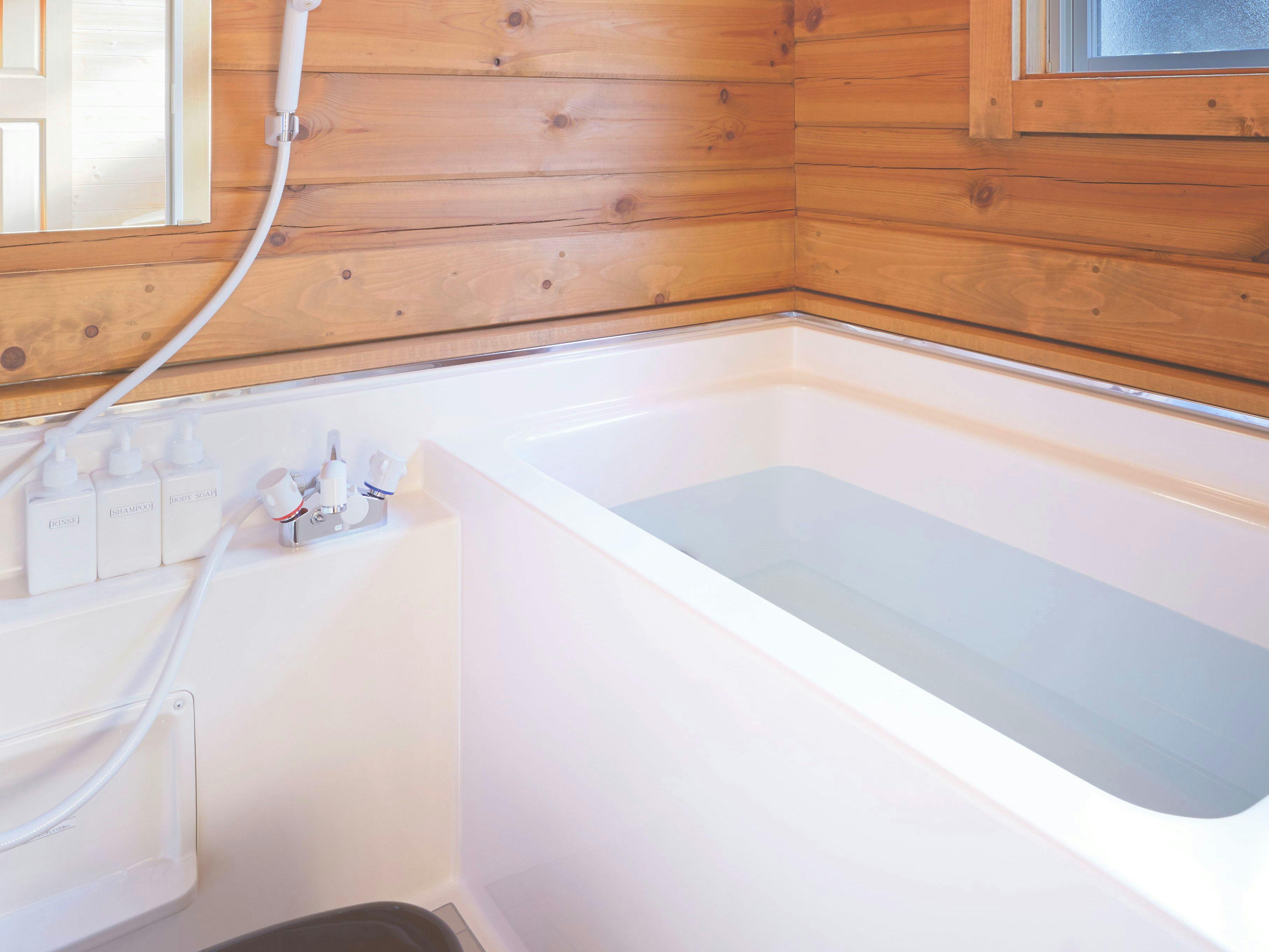 スタンダードログハウス 浴室一例