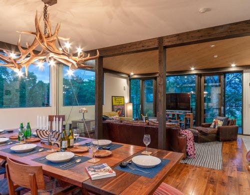 ダイニングルーム