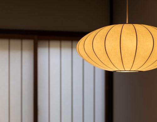 八の棟　照明