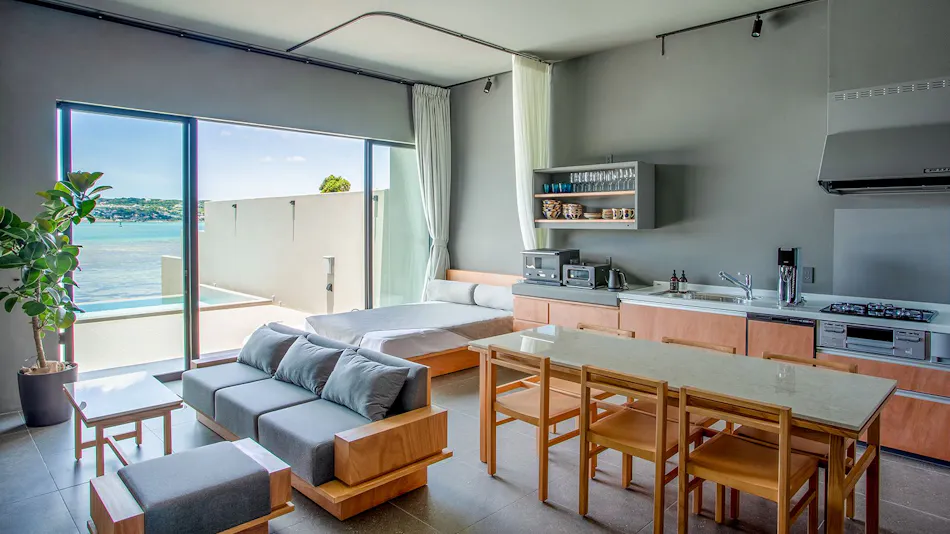 Feliz Villa Suite Kourijima View