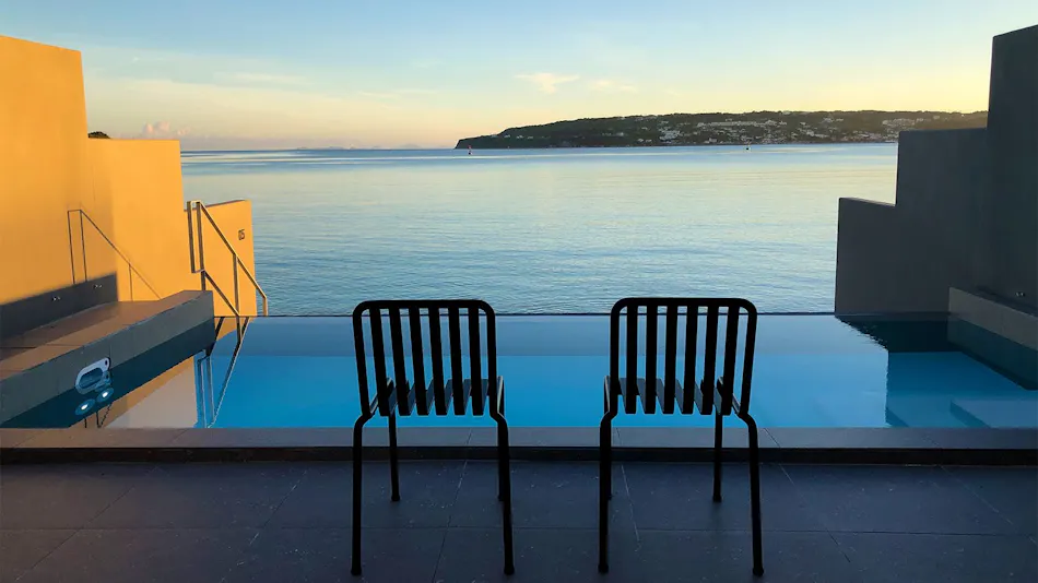 Feliz Villa Suite Kourijima View