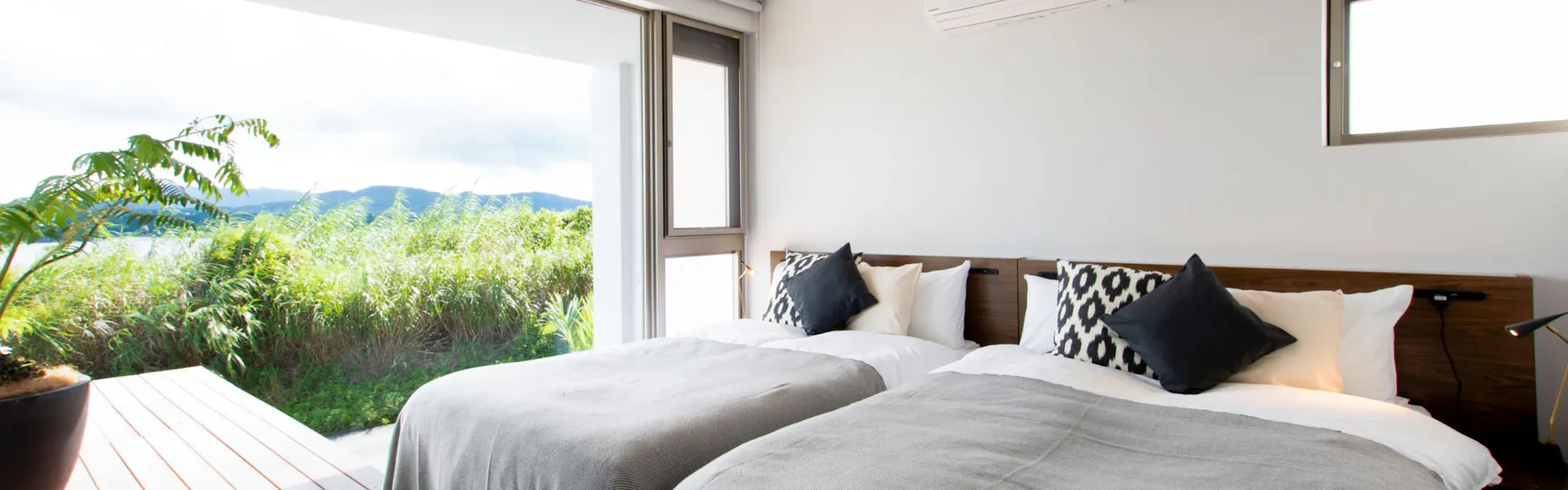 KOURI VILLA Indigo