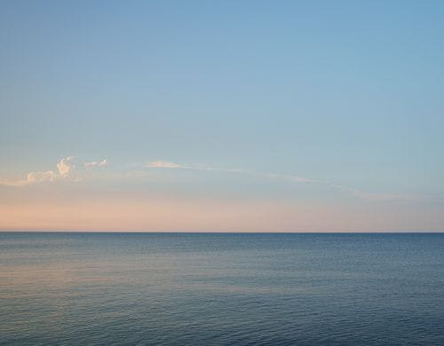 夕暮れの海と空