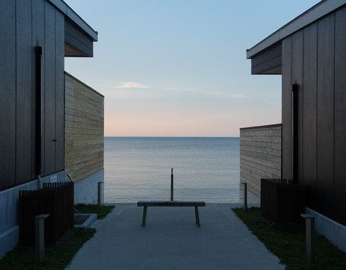 夕暮れの館内