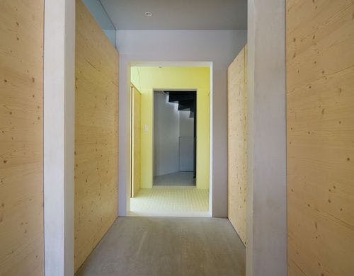 1Fエントランス