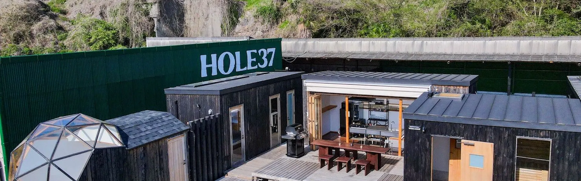HOLE37
