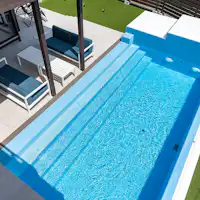 สระว่ายน้ำ