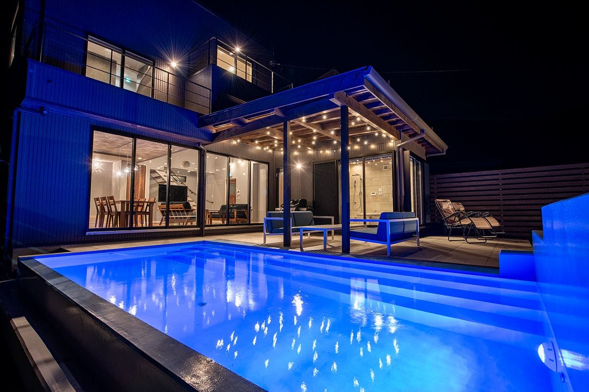 สระว่ายน้ำ