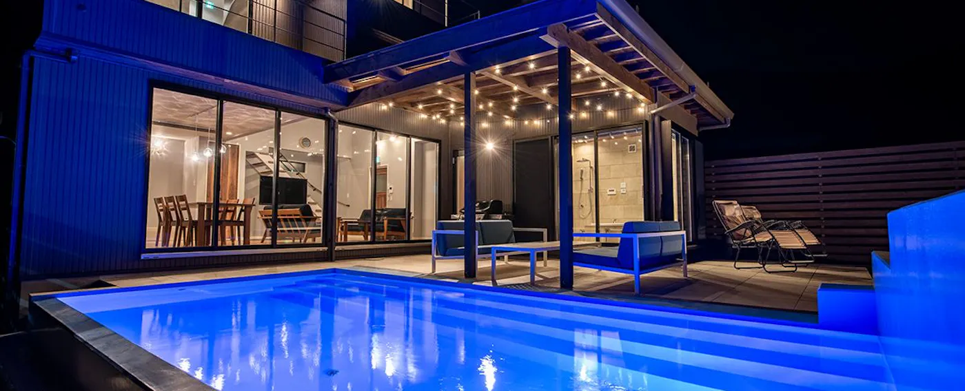 สระว่ายน้ำ