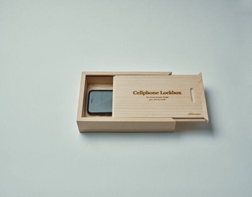 オリジナルのスマホロックボックス