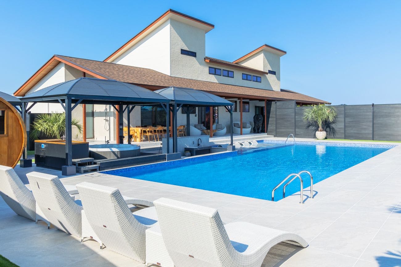moe resort