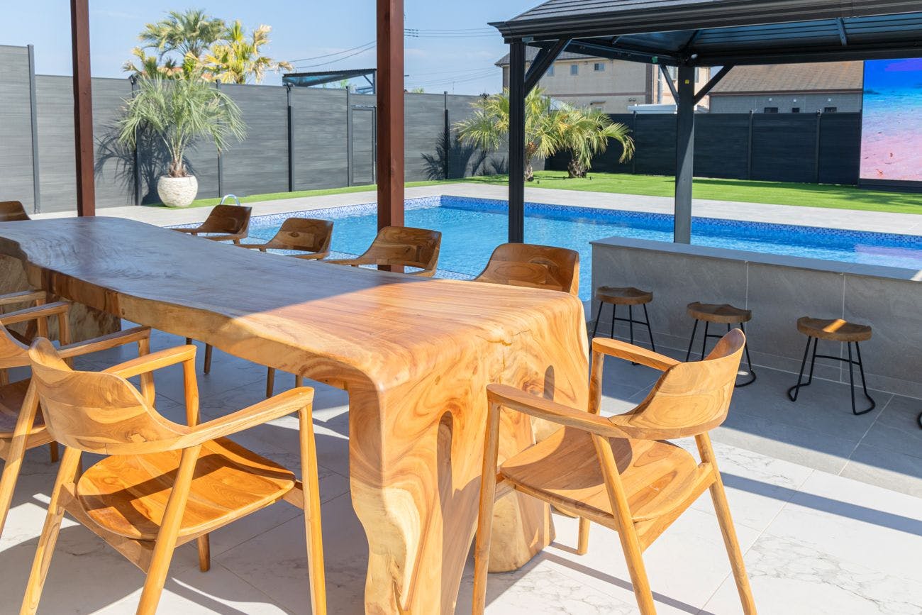 moe resort