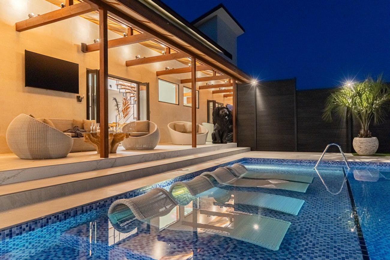moe resort