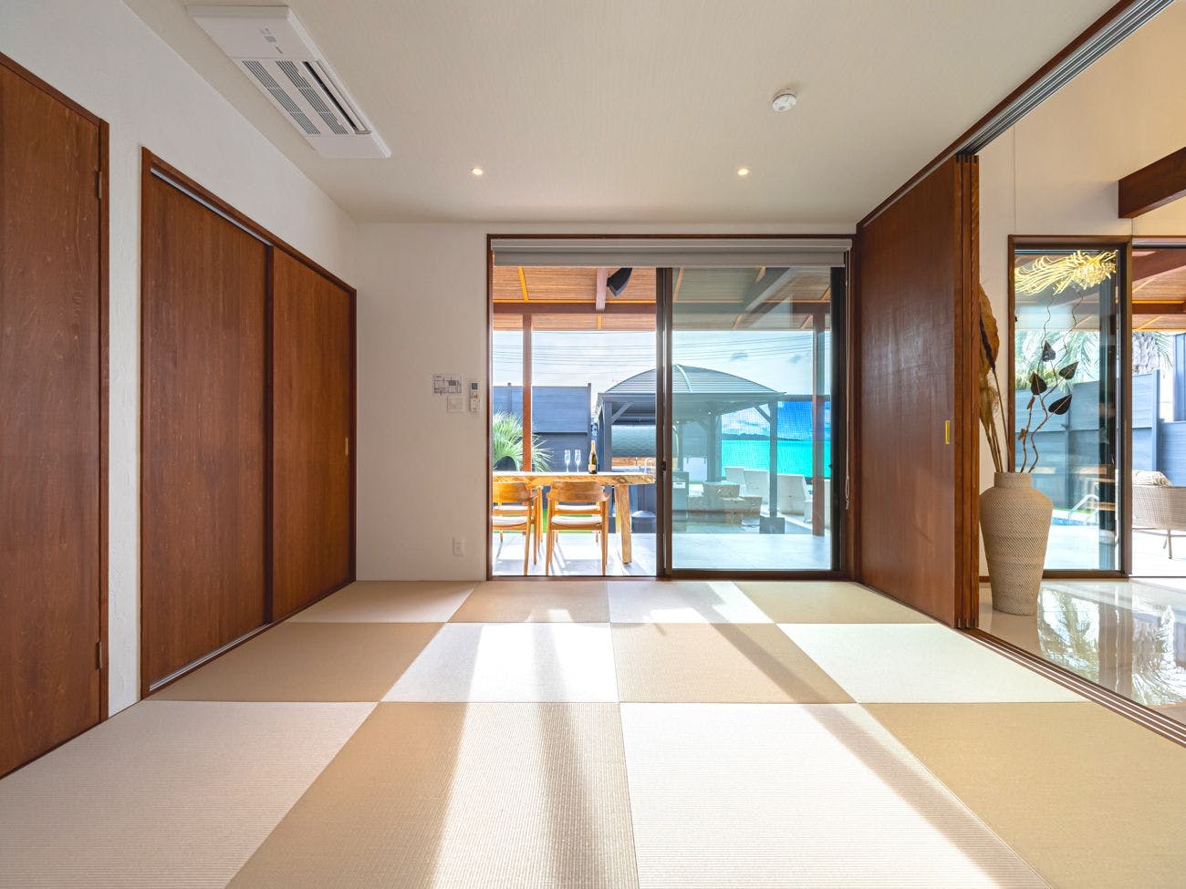 moe resort