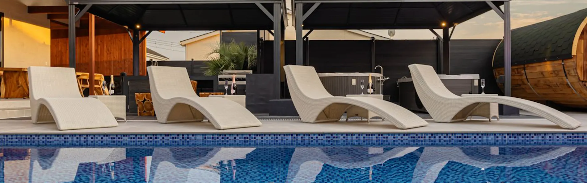 moe resort