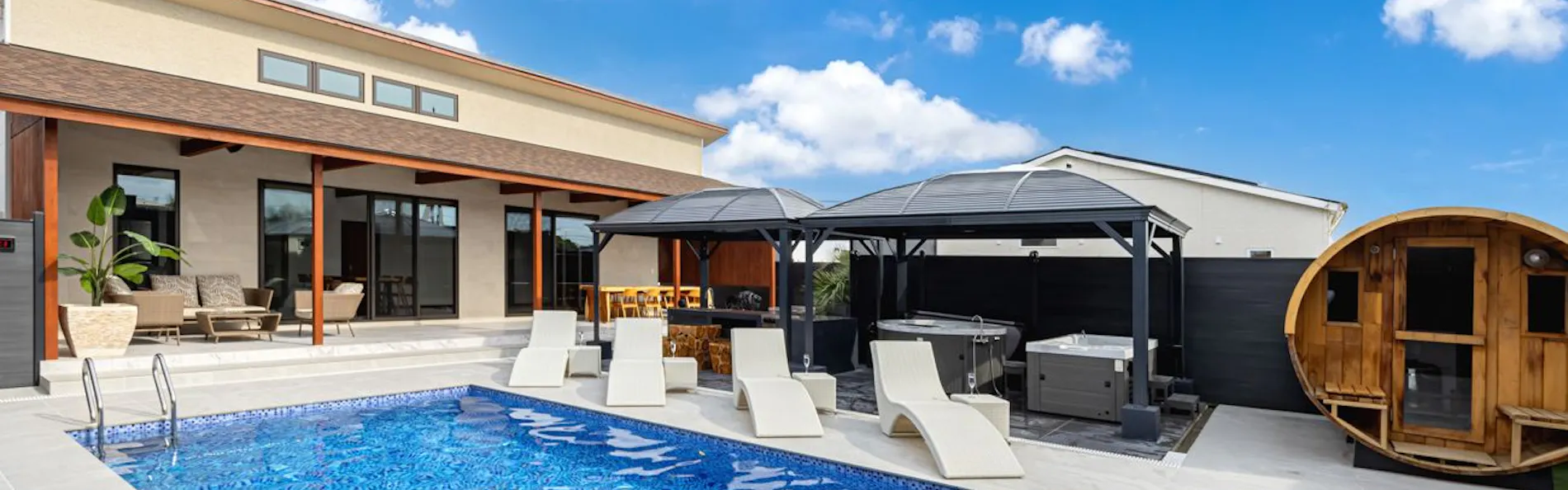 moe resort