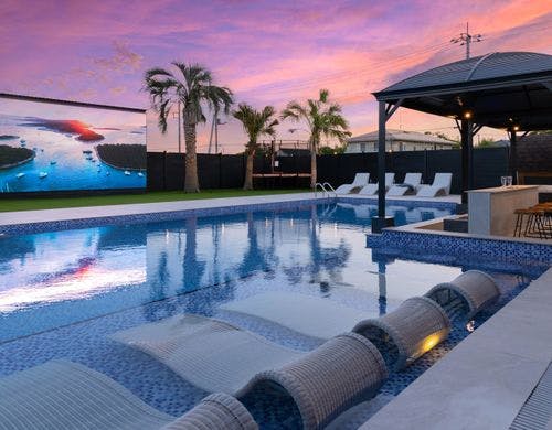 プール・プールバー・トランポリン