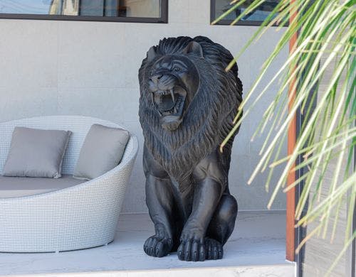 ブラックライオンのAKALA