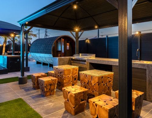 屋根付きガスBBQガーデン