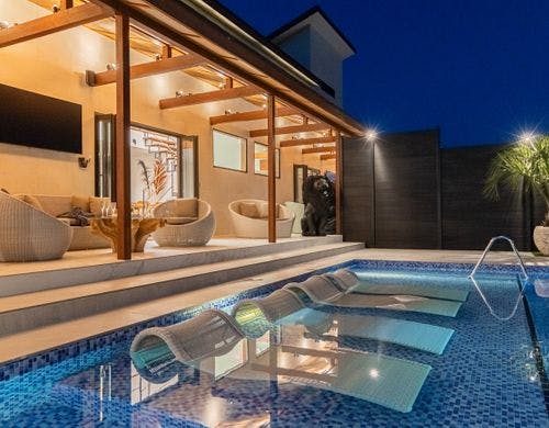 ピロティのソファーセット