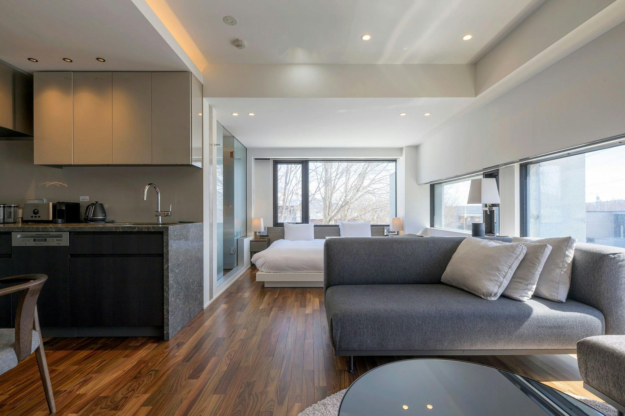 ห้องสตูดิโอ - ห้องนั่งเล่น