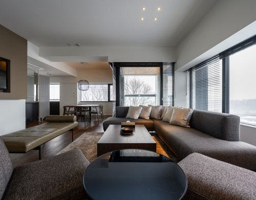 ２ベッドルーム　ペントハウス　リビング