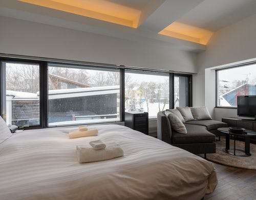 スタジオペントハウス　キッチンとベッド