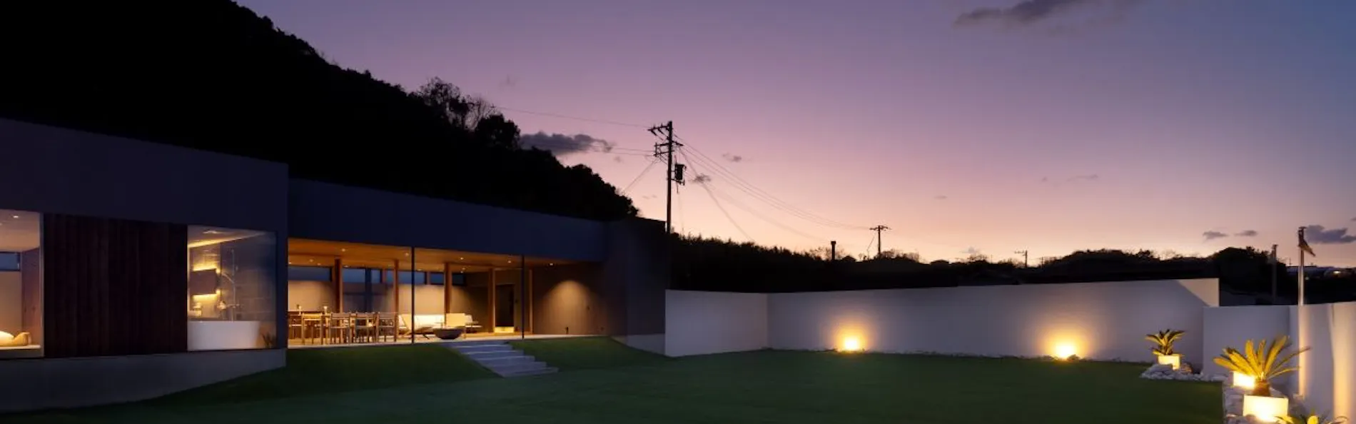 PERROS VILLA AWAJI