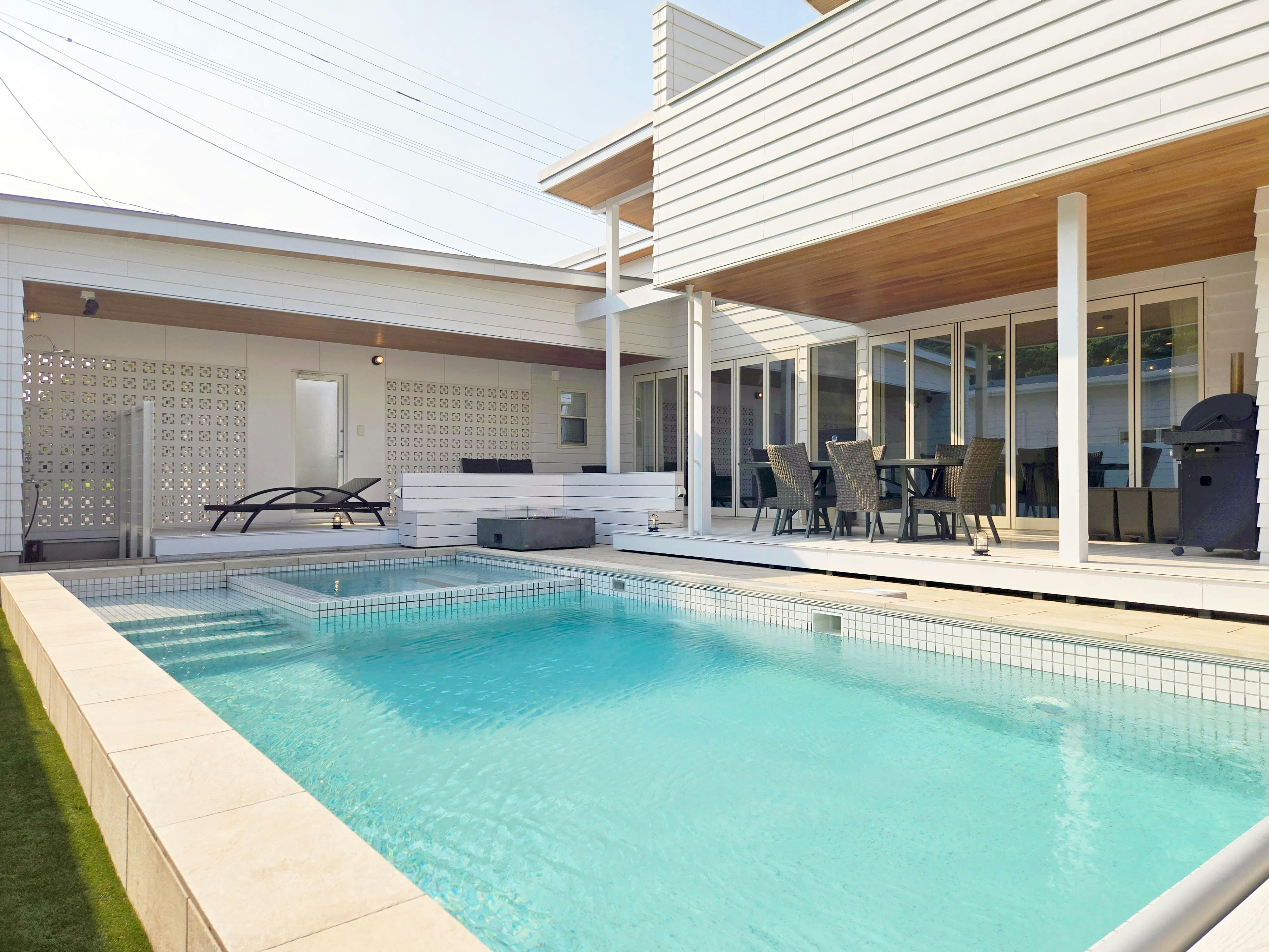 สระว่ายน้ำส่วนตัว