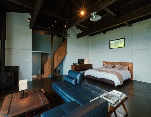 リビング兼寝室（2ベッド）