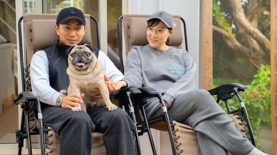 Private Sauna Villa with Your Beloved Dog in Itoshima | ALL LIFE Resort