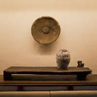 โปรดเพลิดเพลินกับงานไม้เก่าที่สะท้อนจิตวิญญาณของช่างไม้ศักดิ์สิทธิ์