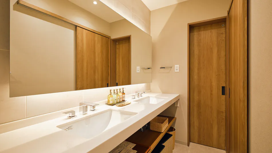 OKADOYA Osaka Kishinosato-tamade “Sky Window SPA”