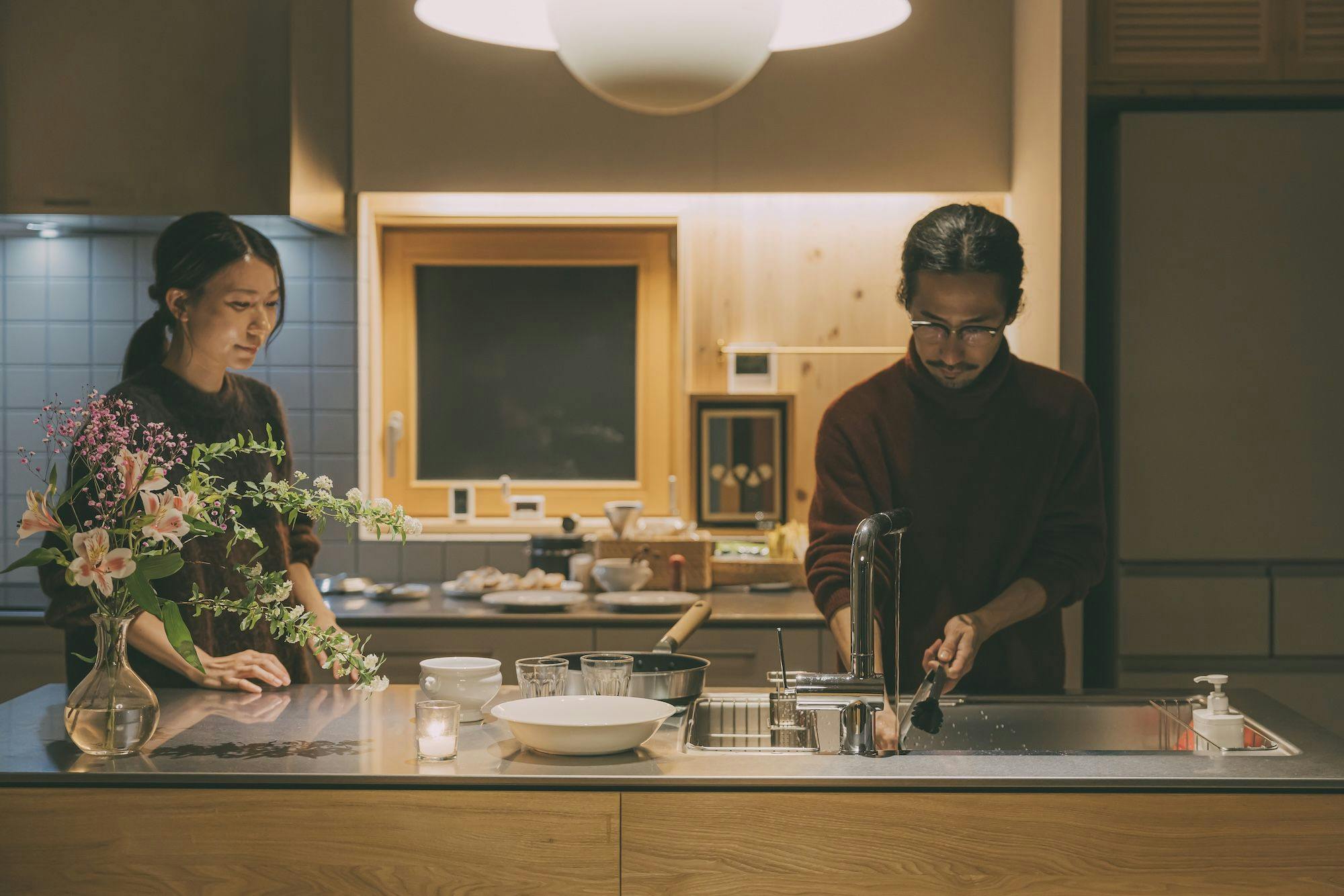 ห้องครัวครบครันพร้อมเครื่องใช้ไฟฟ้าและอุปกรณ์ทำครัวครบชุด