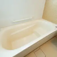 ゆったりとした浴槽