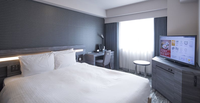 コーナーダブル 喫煙 2名利用 13時チェックアウト ビデオシアター付きプラン 素泊まり プラン リッチモンドホテル熊本新市街 一休 Com